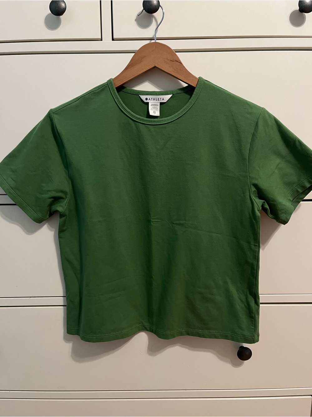 Athleta Green Cropped Crewneck Tee